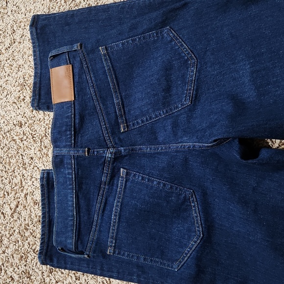 J CREW women classic straight jeans. Size 26 - Picture 6 of 14